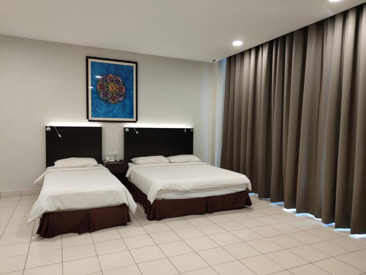 Hotel Desaru Penawar Bagian luar foto