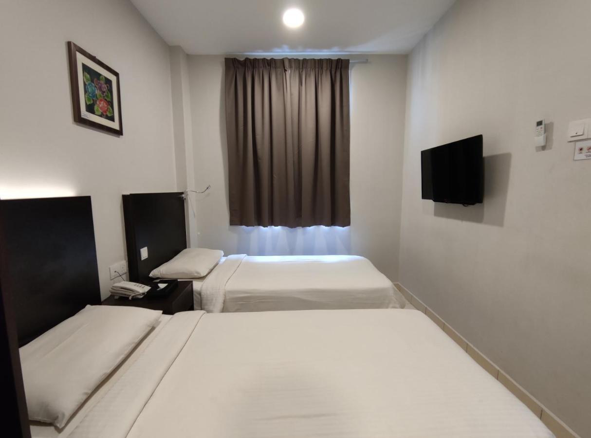 Hotel Desaru Penawar Bagian luar foto