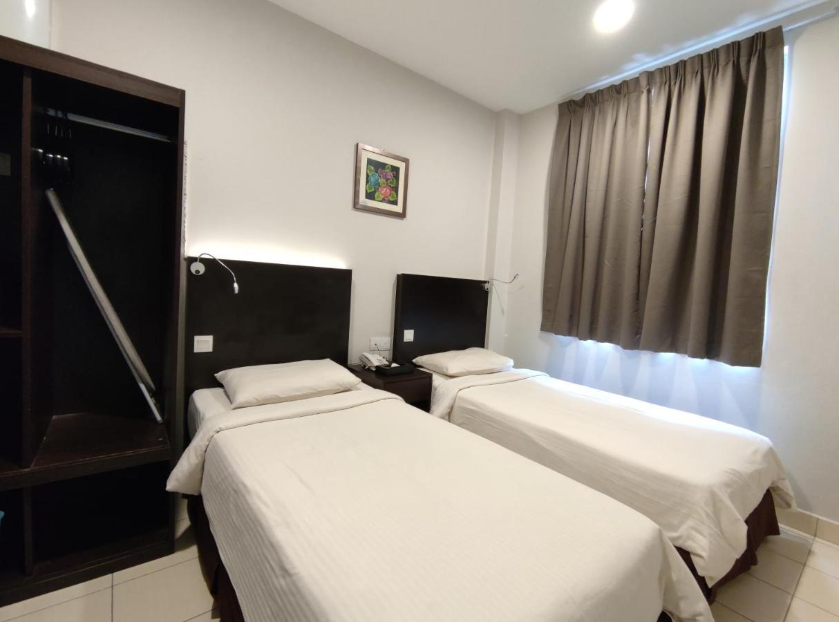 Hotel Desaru Penawar Bagian luar foto