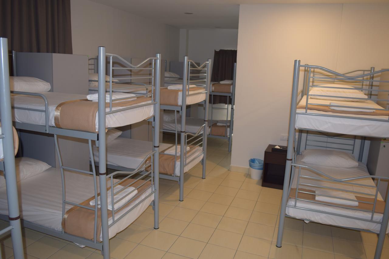 Hotel Desaru Penawar Bagian luar foto